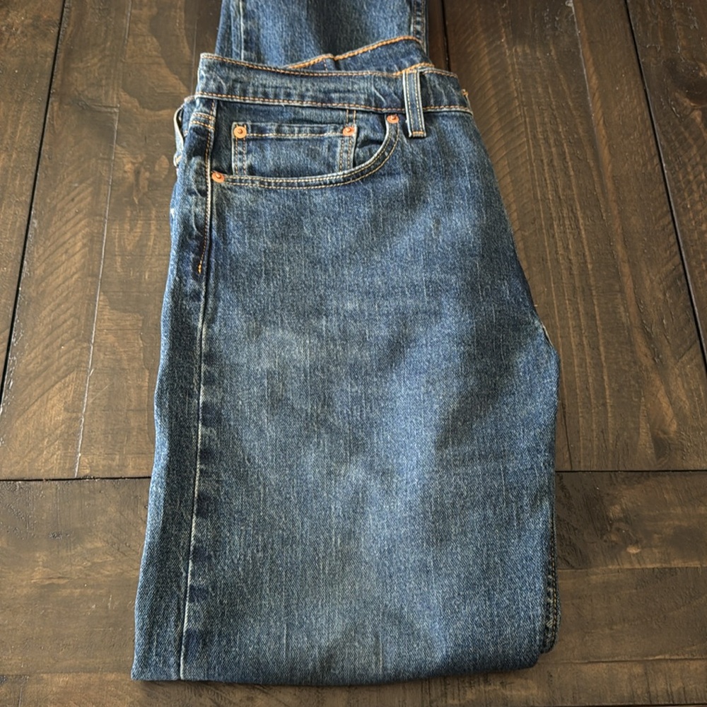 Men's Levi Strauss & Co. Blue Jeans. Size 32" W 34" L - Picture 5 of 16
